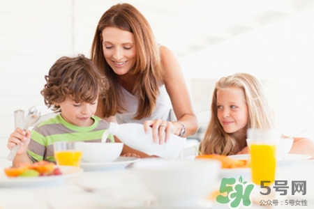 兒童補(bǔ)鋅的食物有哪些？兒童補(bǔ)鋅吃什么好？
