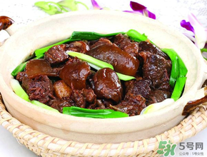 狗肉和什么一起吃最好？狗肉和什么一起燉好吃？