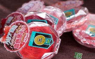 canmake腮紅膏怎么用？canmake腮紅膏使用方法