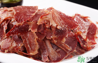 熟羊肉可以冷凍嗎？熟牛肉放冷藏還是冷凍？