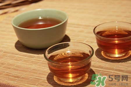 冬天喝菊花茶好嗎？冬天喝菊花茶加枸杞好嗎？