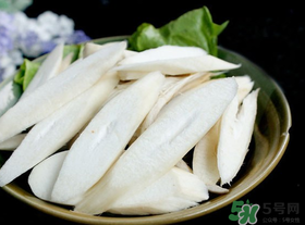 雞腿菇長(zhǎng)白毛能吃嗎？雞腿菇怎么做好吃？