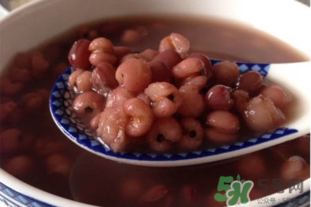 冬天可以喝紅豆薏米粥嗎？冬天喝紅豆薏米粥好嗎？