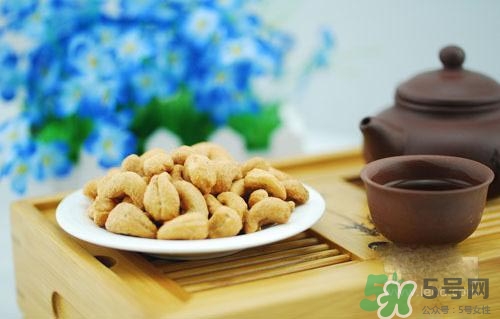 腰果是生吃好還是熟吃好？腰果生吃熟吃哪個更好吃更營養？
