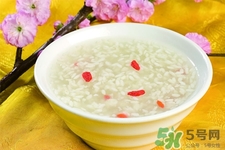 產婦喝米酒后還能喂奶嗎？哺乳期喝米酒會影響喂奶嗎？