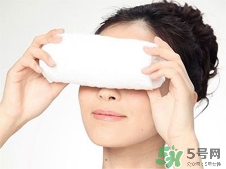 眼睛消腫是熱敷還是冷敷?熱敷和冷敷的區別