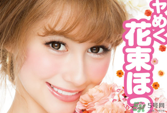 canmake花瓣腮紅珠光還是啞光好？canmake腮紅珠光好看還是啞光？