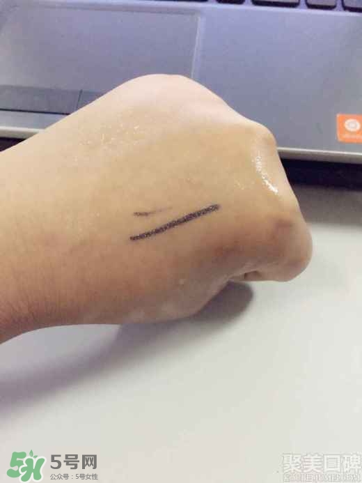 forencos眼線筆怎么用？forencos眼線筆使用方法