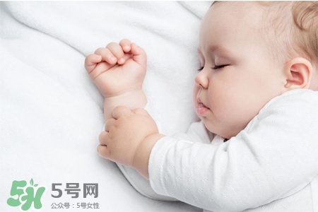 寶寶發燒怎么按摩？寶寶發燒按摩穴位有效退燒