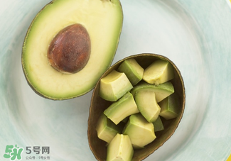 切開的牛油果怎么保存？牛油果切開后能放多長時間？