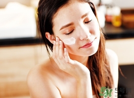 臉上脫皮可以敷面膜嗎？臉上脫皮敷什么面膜好？