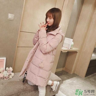 小個子女生適合穿什么羽絨服？個子矮的女生適合什么羽絨服