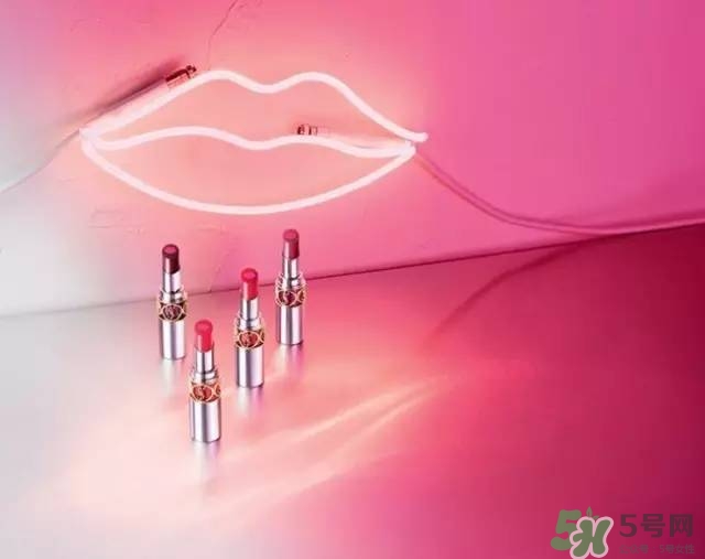 ysl2017銀色圓管口紅多少錢？ysl2017夾心銀色圓管口紅價格
