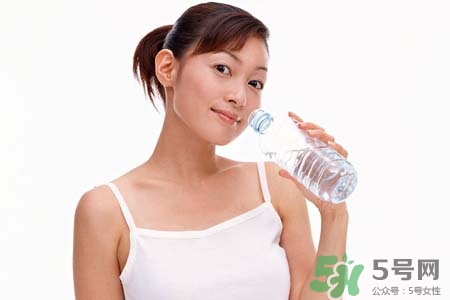 霧霾天為什么要多喝水？霧霾天要喝多少水才健康？