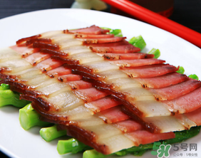 腌肉發霉了還能吃嗎？腌肉長霉怎么辦？
