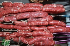 臘腸是曬干好還是風(fēng)干好？臘腸是曬干好還是陰干好？