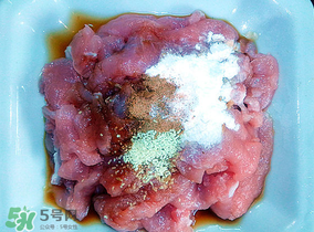 腌肉用什么粉？腌肉可以用面粉嗎？