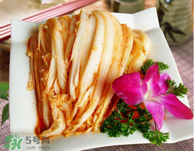 腌白菜放多少鹽？腌白菜放鹽比例
