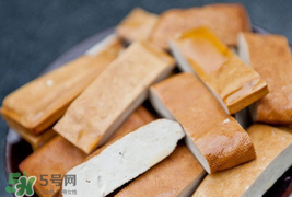 豆腐干發(fā)霉了還能吃嗎？豆腐干長(zhǎng)毛了還能吃嗎？