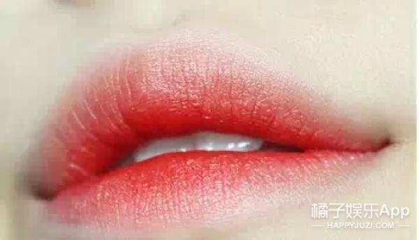 反咬唇妝怎么畫？反咬唇妝畫法圖解