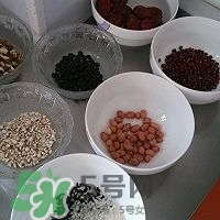怎么用電飯煲煮臘八粥？電飯煲怎么熬臘八粥？