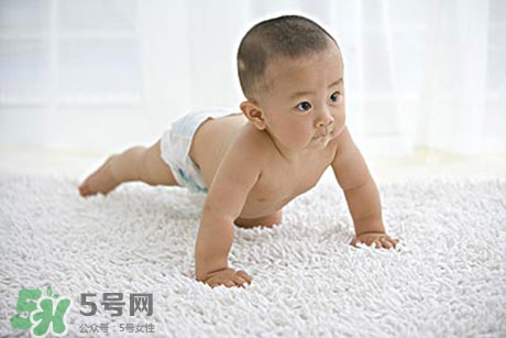 新生兒頭發豎起來是怎么回事?新生兒頭發豎起來怎么辦?