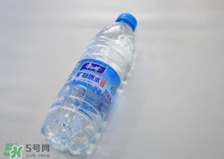 礦泉水打開后幾天不能喝？礦泉水打開后能放幾天？