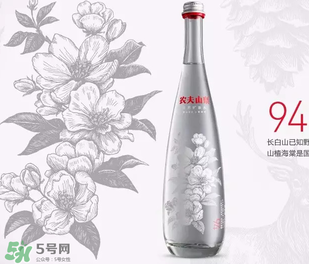 礦泉水會過期嗎？礦泉水過期了還能喝嗎？