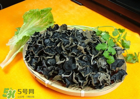 干木耳發霉了還能吃嗎？干木耳發霉了怎么處理？