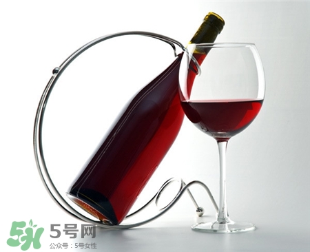 紅酒可以加熱喝嗎?紅酒加熱喝會損失營養嗎?