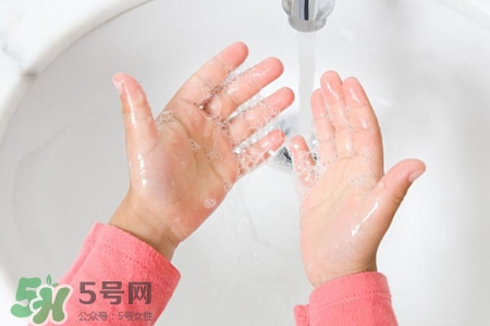 洗手液傷手嗎？洗手液對手有傷害嗎？