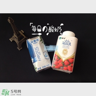 純甄和安慕希哪個好？純甄和安慕希酸奶哪個好喝？