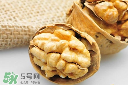 乙肝小三陽可以吃核桃嗎？乙肝大三陽可以吃核桃嗎？