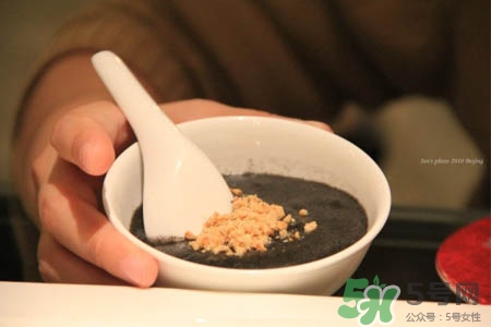 芝麻糊怎么沖？芝麻糊怎么沖沒(méi)疙瘩？
