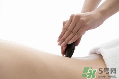 刮痧可以治痘痘嗎？刮痧對痘痘有用嗎？