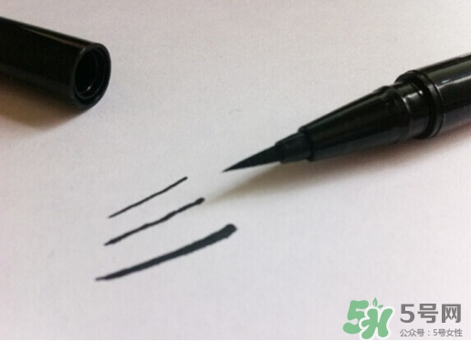 stila詩狄娜眼線筆怎么用？stila眼線筆使用方法