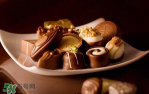 巧克力和牛奶能一起吃嗎？吃完巧克力能喝牛奶嗎？