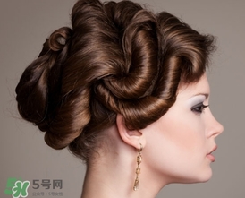 浮粉怎么辦？臉上浮粉怎么補(bǔ)救？