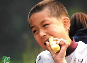 吃甘蔗嘴爛了怎么辦？吃甘蔗嘴角爛了怎么辦？