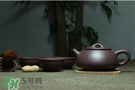 如何清洗紫砂壺茶垢？紫砂壺的茶垢怎么清洗？