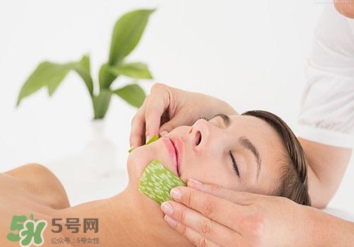 蘆薈涂在臉上發(fā)癢是怎么回事？蘆薈涂在臉上發(fā)癢怎么辦？