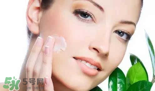 bb霜會(huì)悶痘嗎？bb霜悶痘怎么辦？
