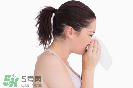 打噴嚏是感冒了嗎？打噴嚏能治感冒嗎？