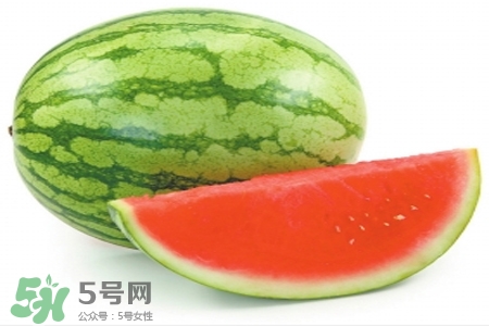 吃西瓜可以用勺子嗎？西瓜用勺子吃好嗎？