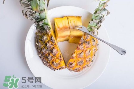 菠蘿一定要泡鹽水才能吃嗎？菠蘿不泡鹽水能吃嗎？