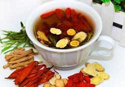 春天能喝黃芪水嗎？春天喝黃芪水好嗎？