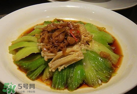 薺菜和金針菇能一起吃嗎？薺菜能和金針菇一起炒嗎？