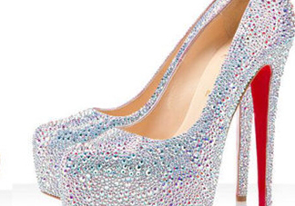 cl鞋子一般多少錢？Christian Louboutin鞋子專柜價格
