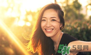 女人熬夜怎么保養皮膚？女人熬夜吃什么補品好？
