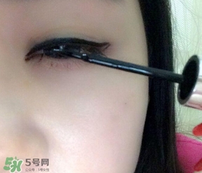 美人魚眼線液怎么用？美人魚眼線液怎么畫？